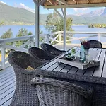 4 Star Holiday Home In Svelgen Prázdninový dům *