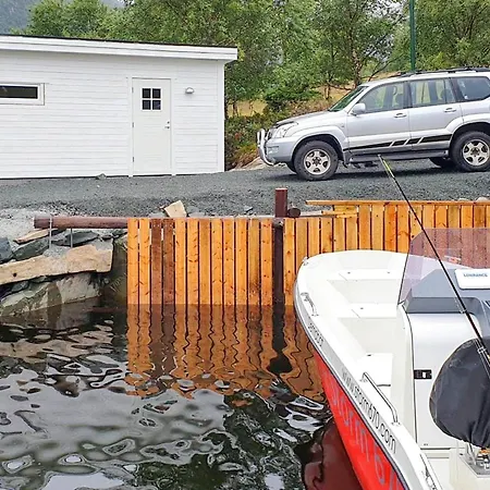 8 Person In Holiday home Svelgen