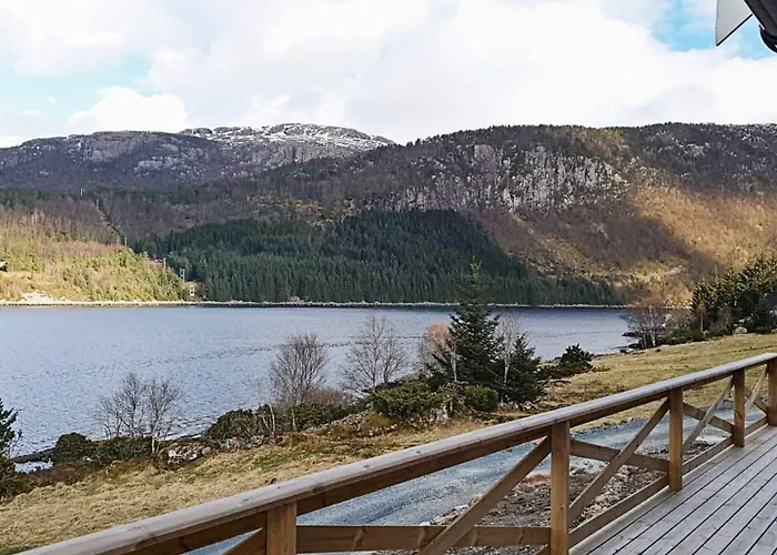 8 Person In Дом отдыха Svelgen